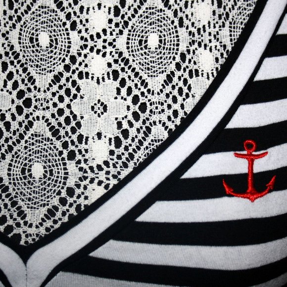 NWT Sourpuss Anchor T-Shirt - Picture 2 of 4